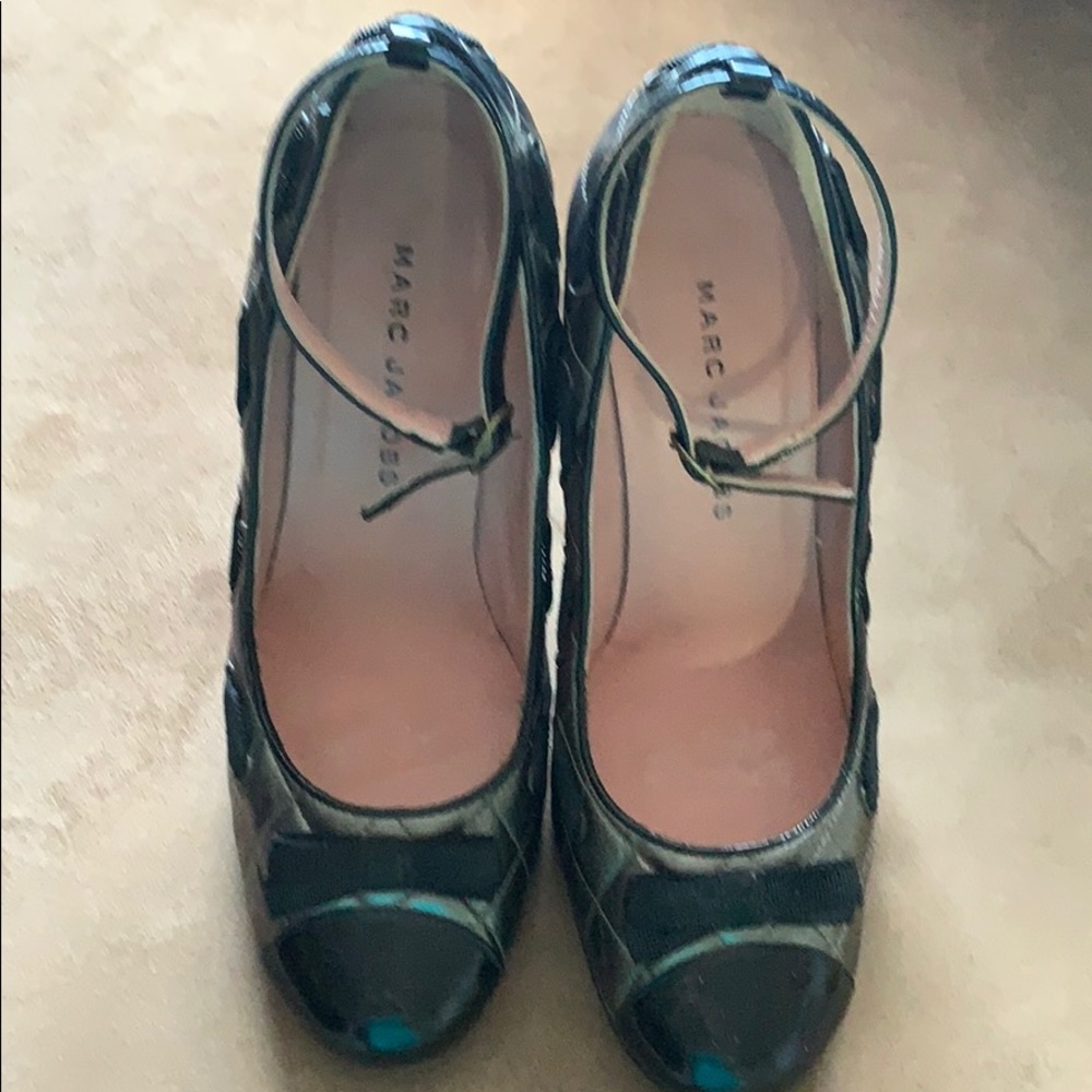 Mark Jacobs black and silver bow heels